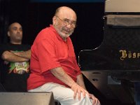 Jazzpianist Eddie Palmieri mit Bodyguard : #1A#, 2007, Eddie, Eddie Palmieri, Jazz, Jazzkonzert, Koenigsbild, Königsbild, Palmieri, Prominente, Salzkammergut Festwochen Gmunden, bxMusik, nearHCB, xBeste1, xMusik